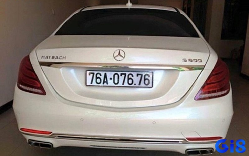 Mơ thấy số 76 xuất hiện trên biển số xe là điềm may mắn về tình cảm