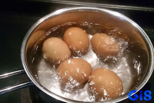 Mộng thấy mình đang luộc trứng là một điềm báo tích cực cho bạn