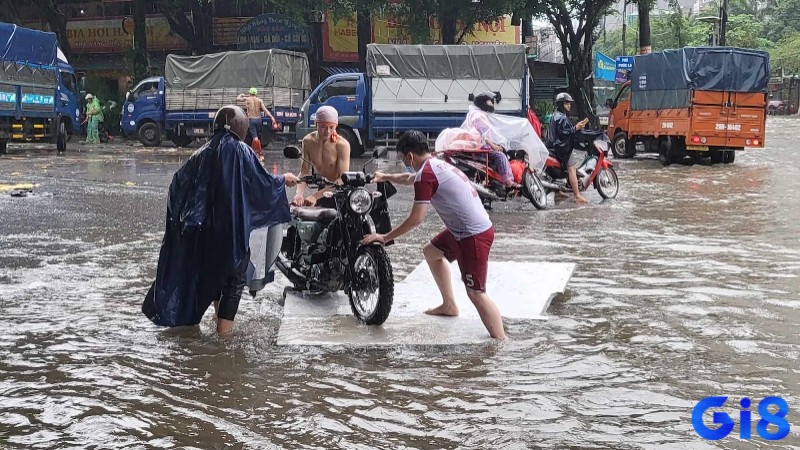 Giấc mơ nước lũ cuốn trôi hé lộ nằm mơ thấy nước lũ đánh đề con gì để hóa dữ thành lành.