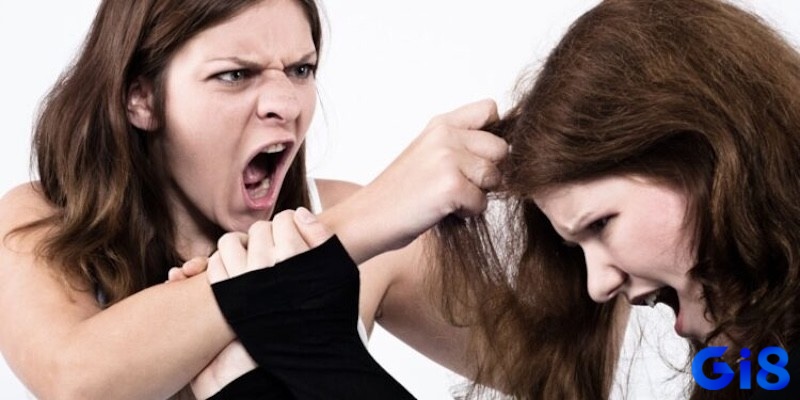 Nằm mơ thấy đánh nhau với người lạ mang đến cho bạn nhiều con số may mắn mỗi ngày